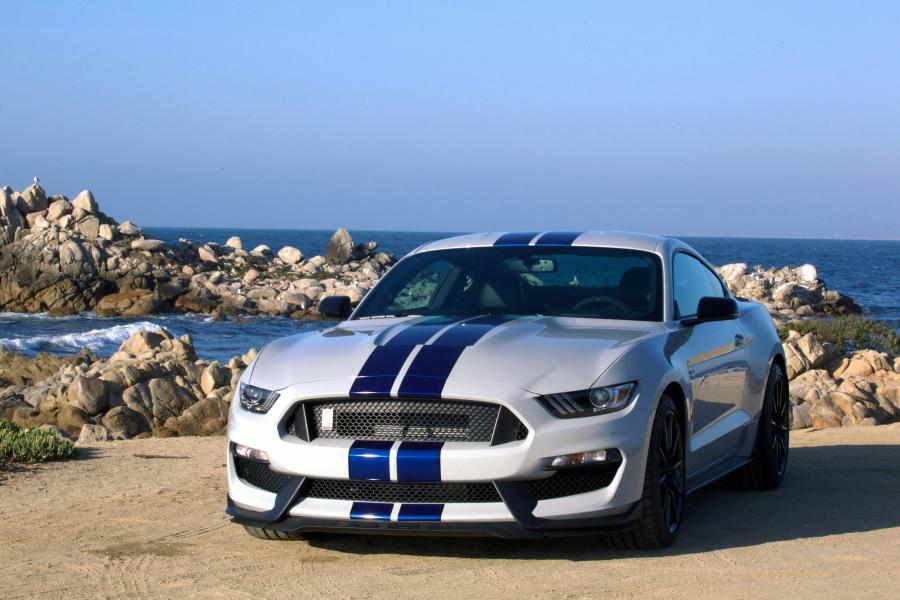  Shelby GT350 Mustang 2016 года  (фото 23 из 32)